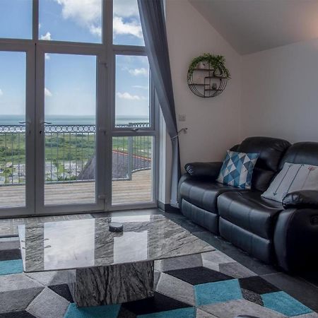 Nautilus - 2 Bedroom Apartment - Пендайн Екстериор снимка