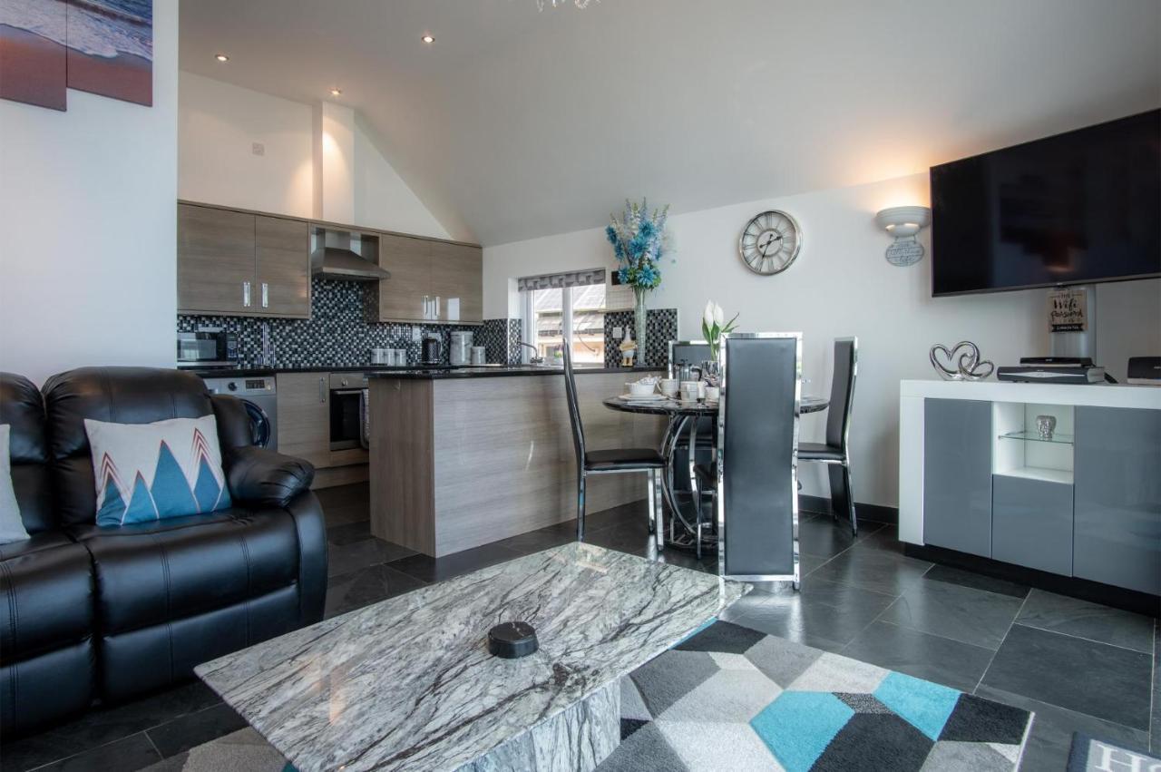 Nautilus - 2 Bedroom Apartment - Пендайн Екстериор снимка