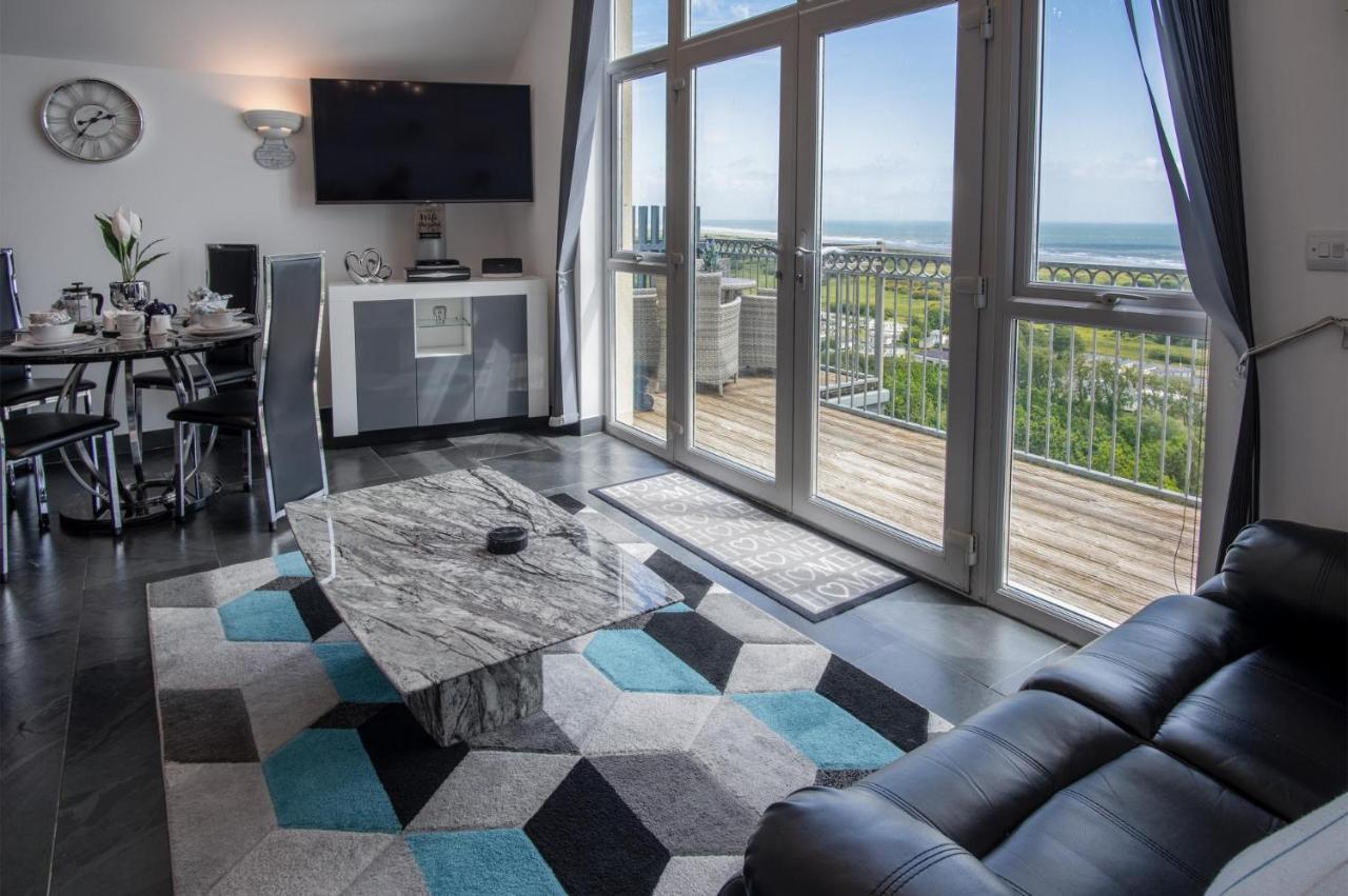Nautilus - 2 Bedroom Apartment - Пендайн Екстериор снимка