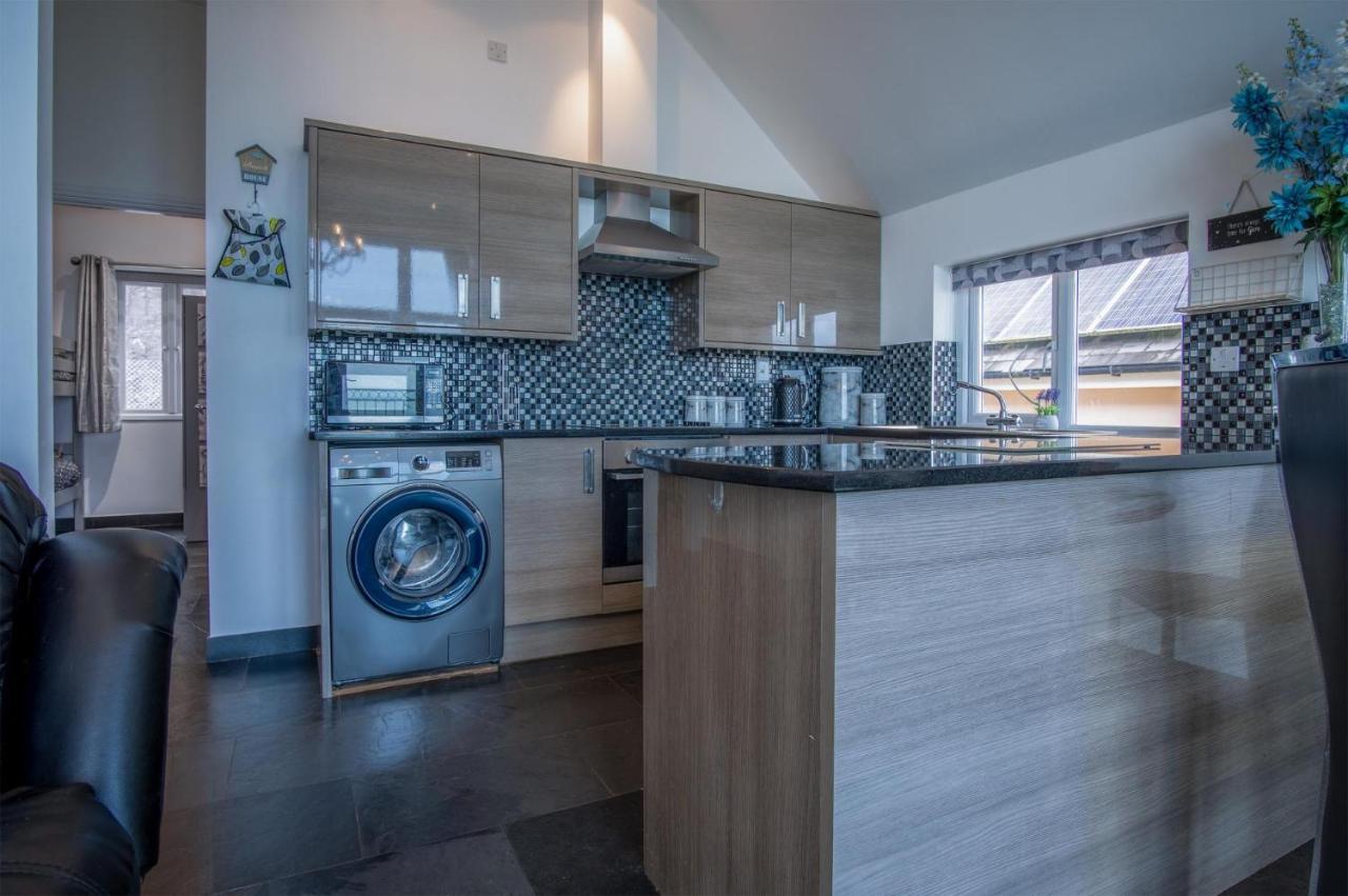 Nautilus - 2 Bedroom Apartment - Пендайн Екстериор снимка
