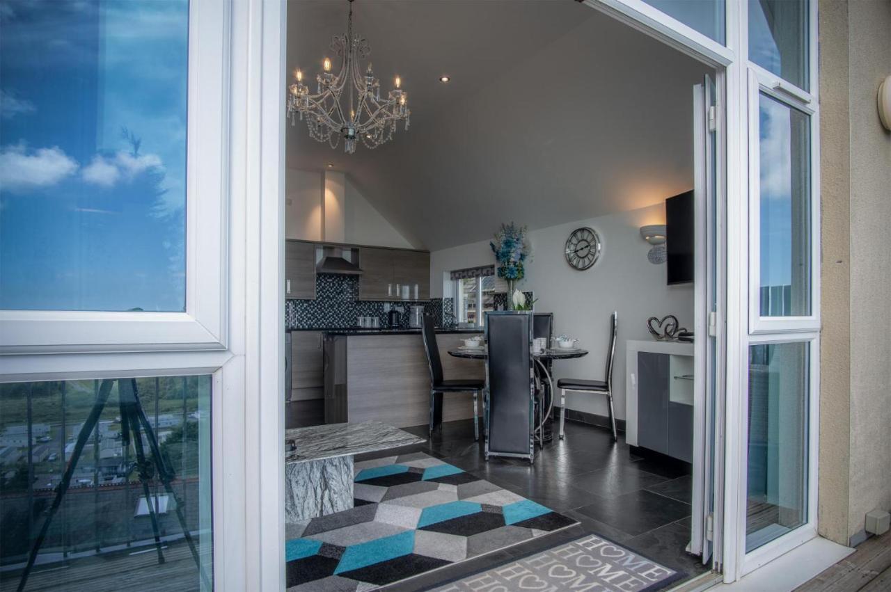 Nautilus - 2 Bedroom Apartment - Пендайн Екстериор снимка