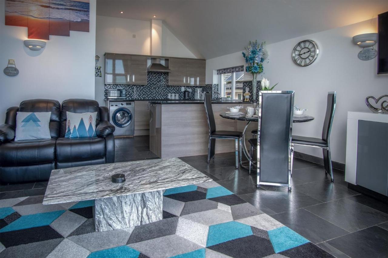 Nautilus - 2 Bedroom Apartment - Пендайн Екстериор снимка